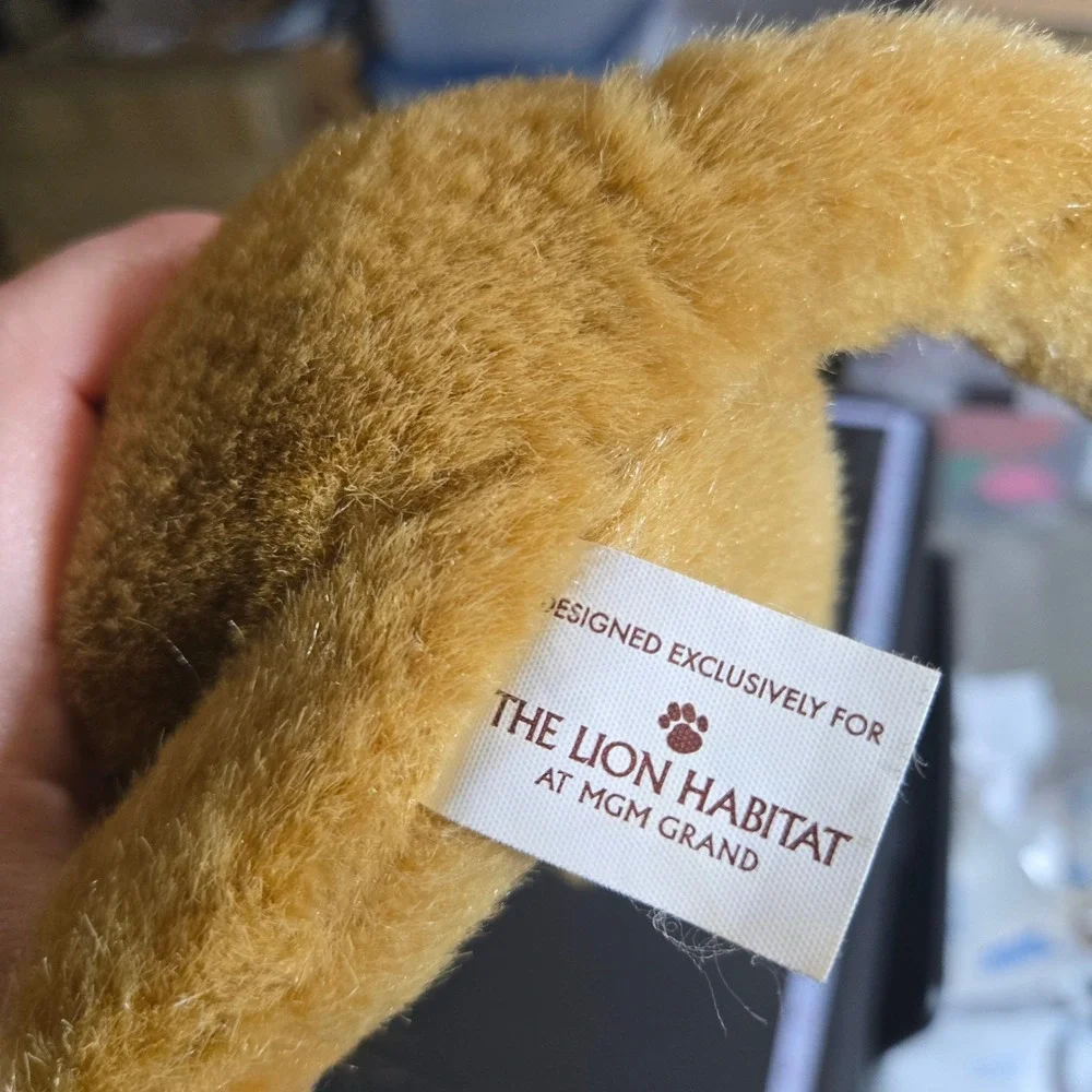 2009 MGM Grand Lion Habitat Exclusive Plush Las Vegas Souvenir